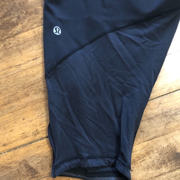 Ladies Lululemon Crops - Picture 3 of 5